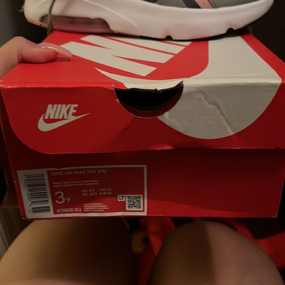 Nikes - Picture 2 of 2